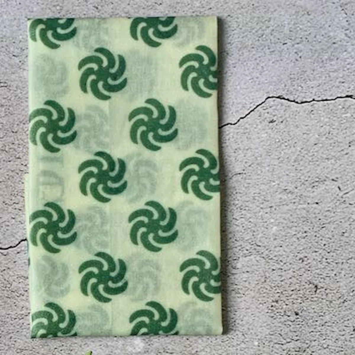 Madhu Wrap Reusable Beeswax Food Wrap 1 Extra Large ( 35 cm x 53 cm) - Image 14