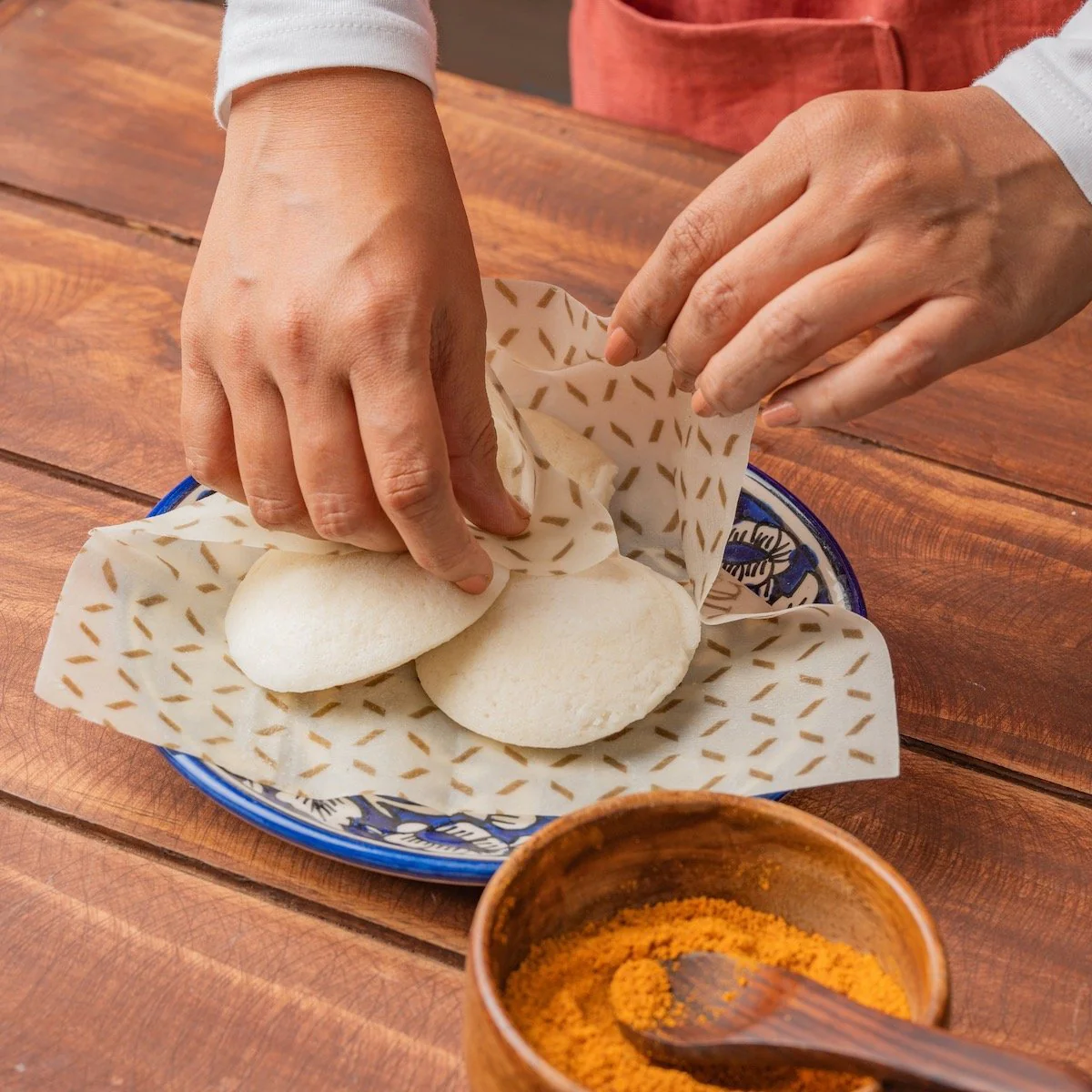 2 Medium Madhu Wrap Reusable Beeswax Food Wraps ( 27 cm x 30 cm ) - Image 4