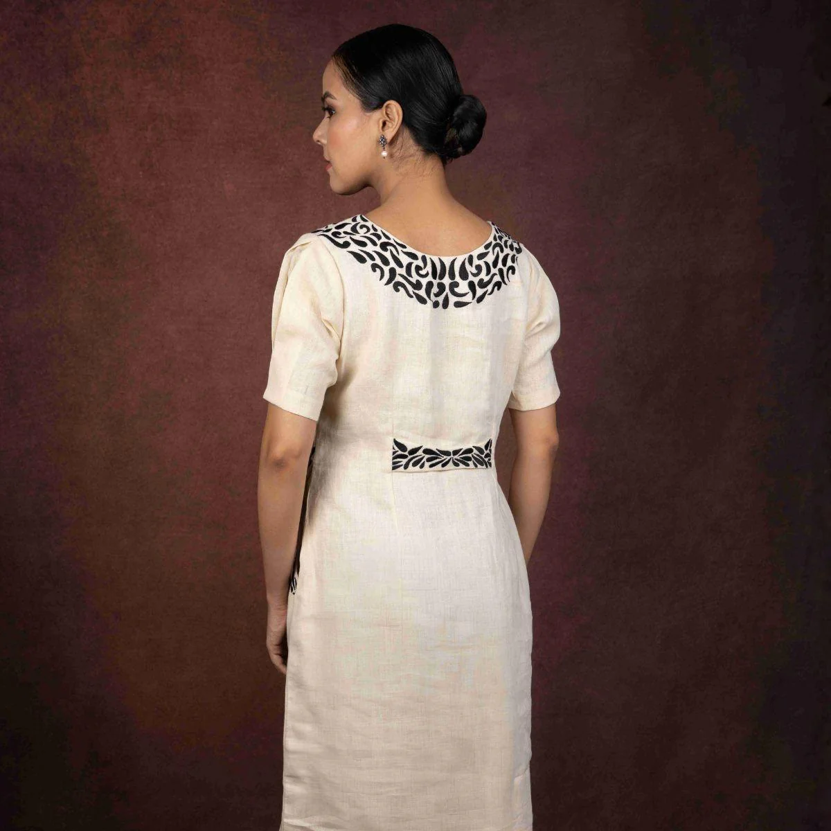 Aruja Cream Handloom Linen Dress with Black Embroidery - Image 6