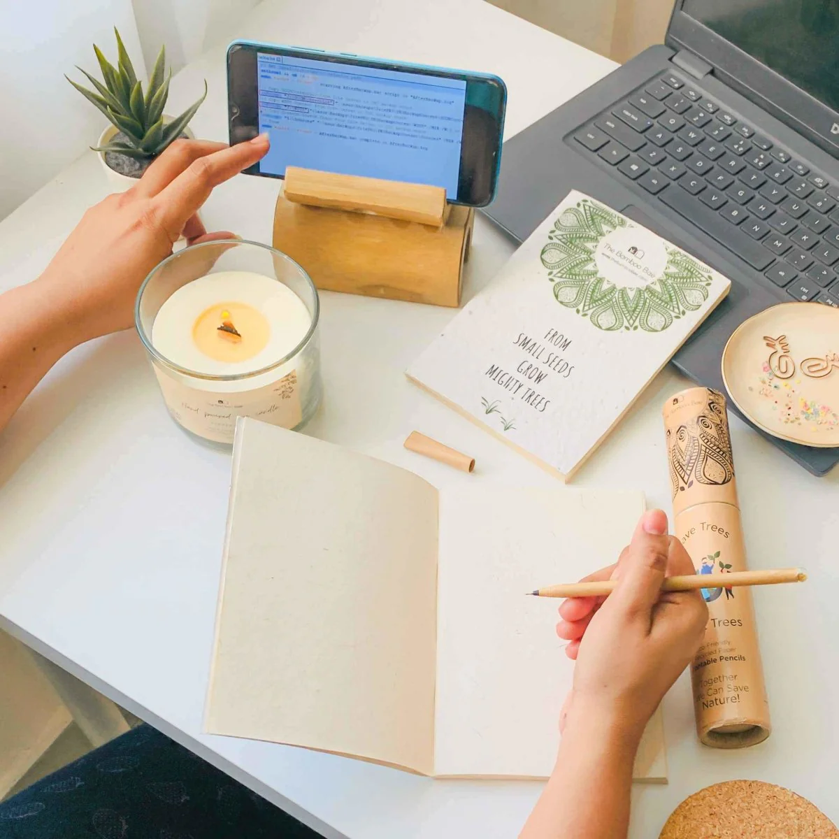 Bamboo Mobile Holder | Charging Dock | Ideal Corporate Gift - Image 4