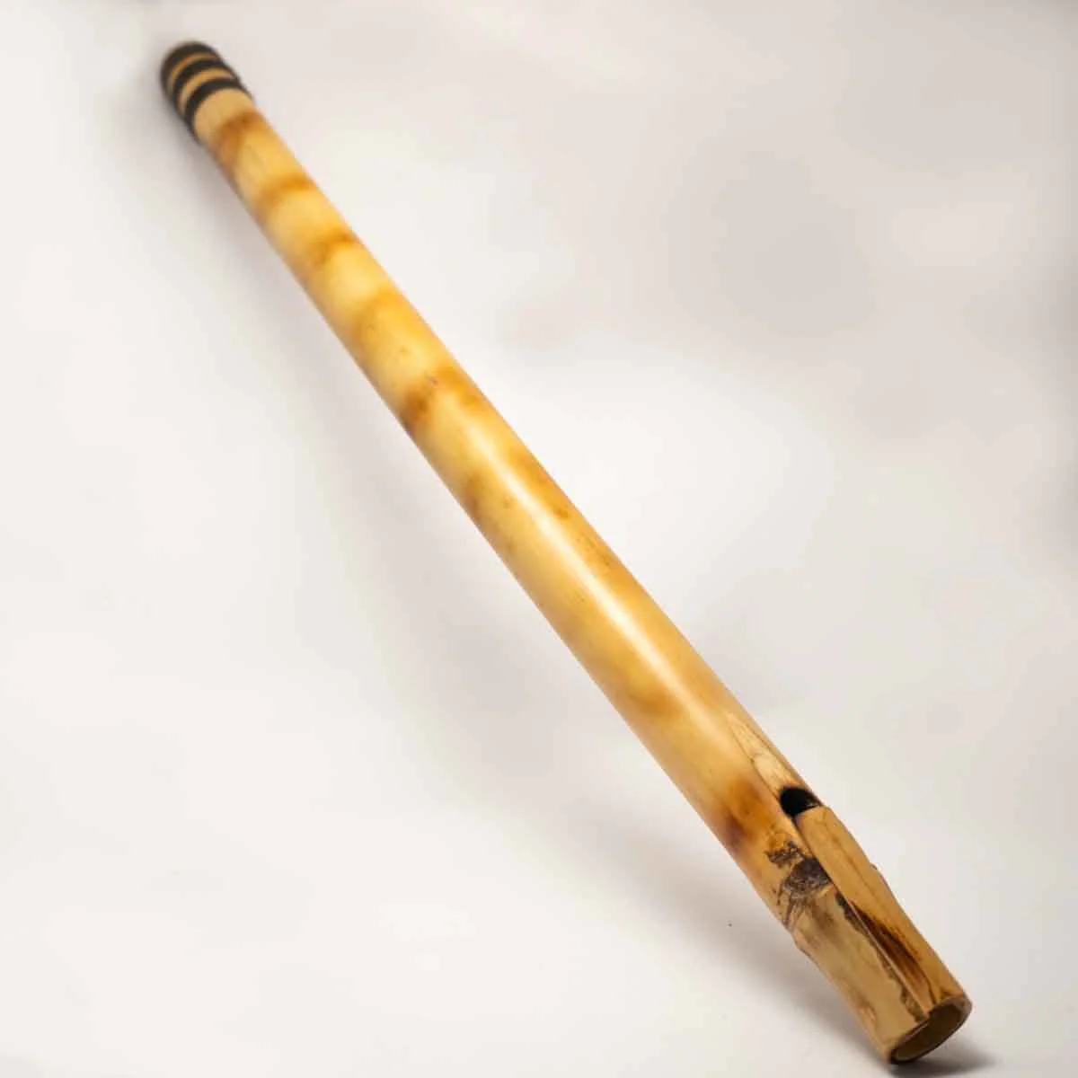 Bamboo Overtone Flute – Handcrafted Traditional Musical Instrument - Image 4