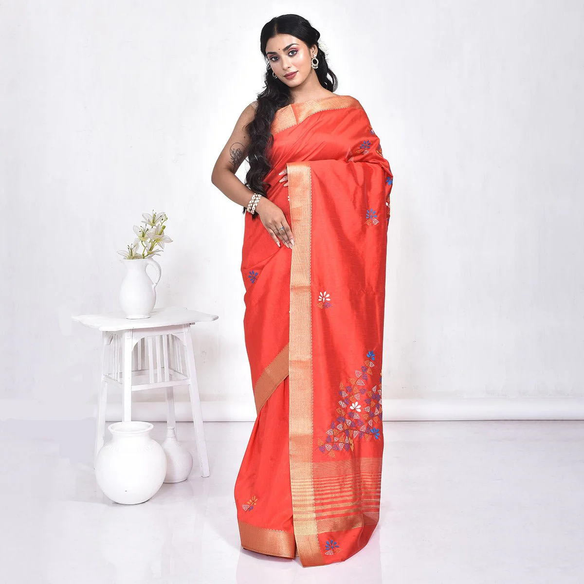 Bengal Semi Silk Hand Embroidered Kantha Stitch Saree - Image 3