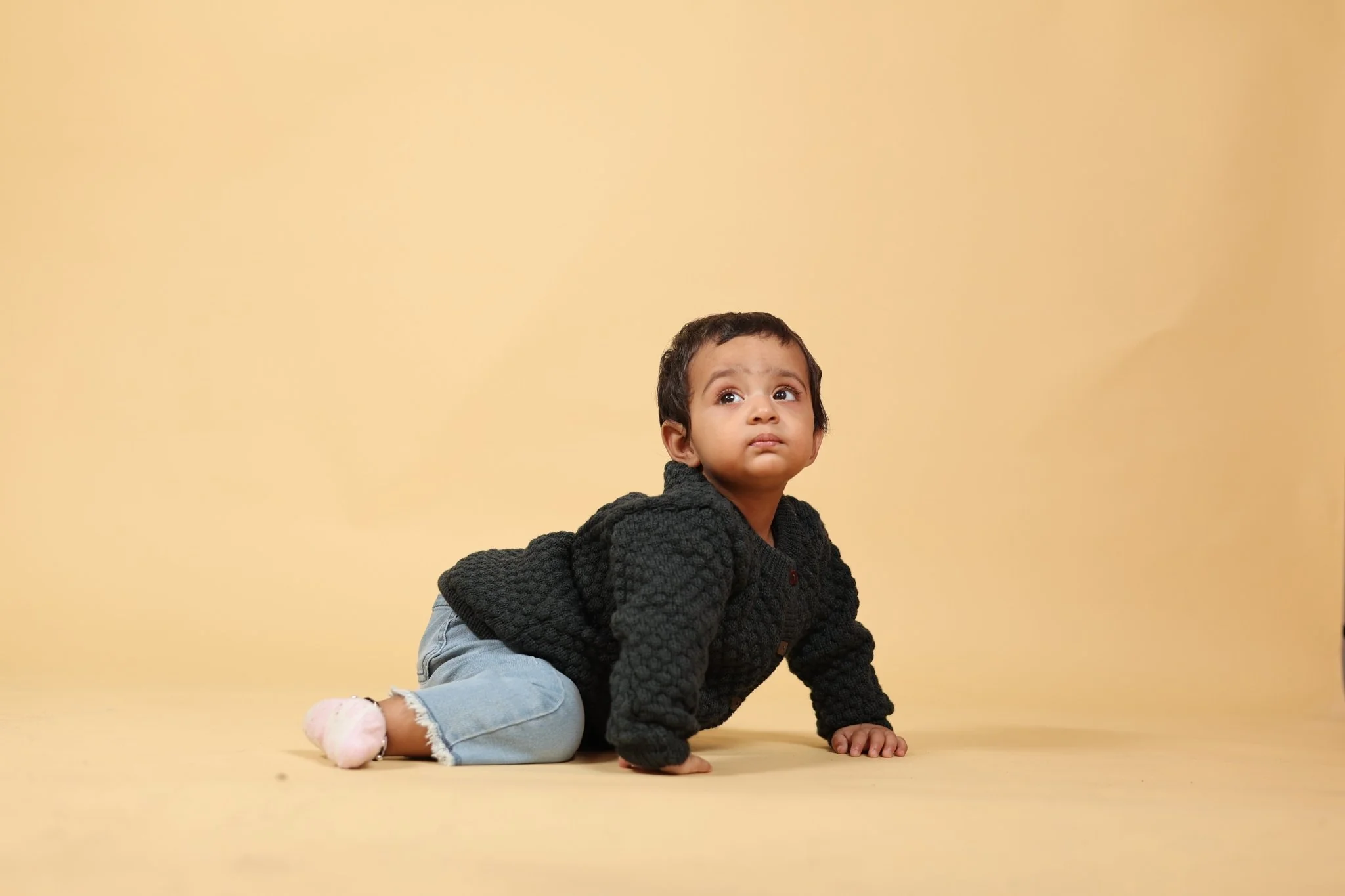 Black Bear Merino Wool Baby Cardigan – Herbal Dyed & Cozy