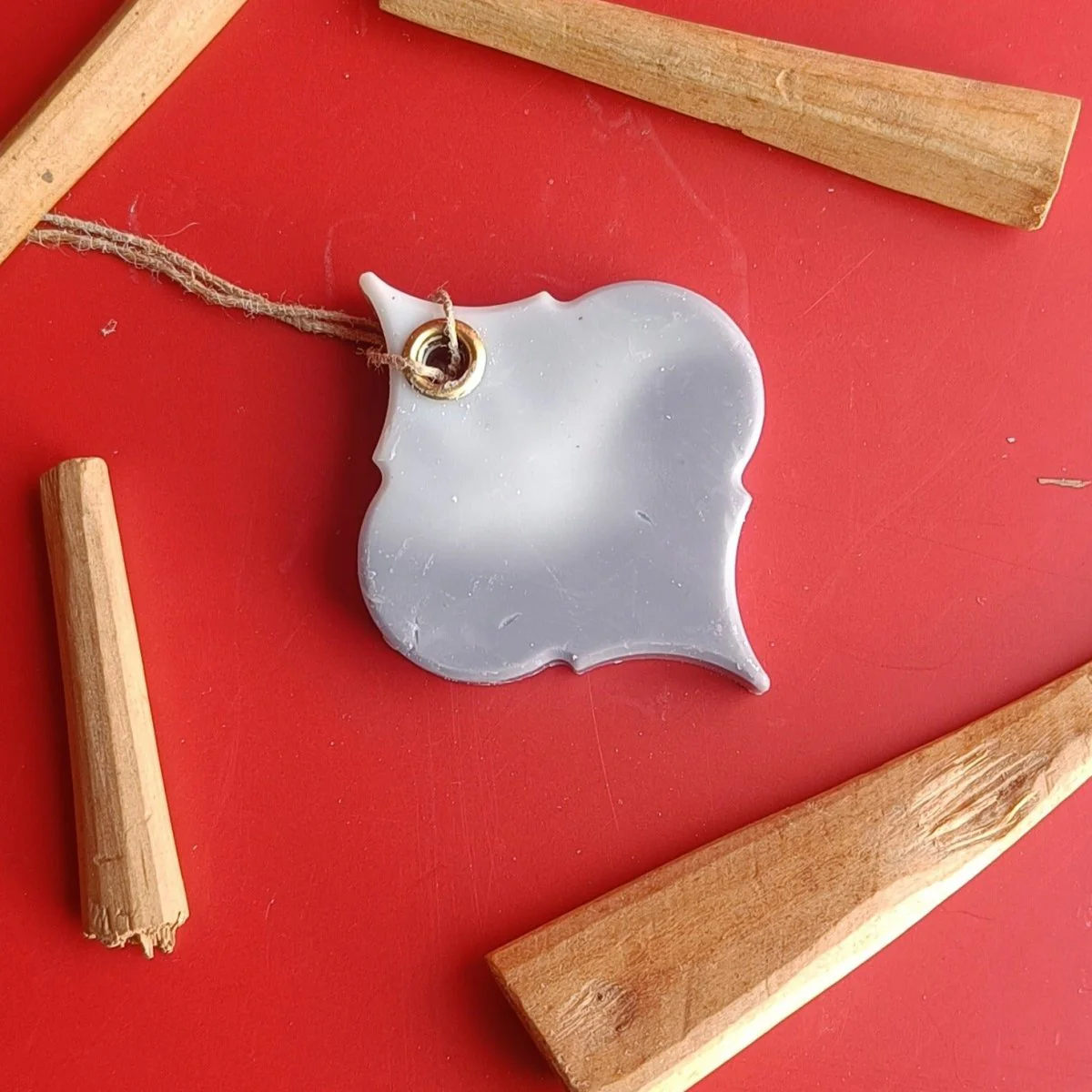 Black Oudh Wax Sachet - Image 3