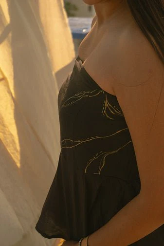 The Geet Black Tube Top| Strapless Party Wear - Image 3