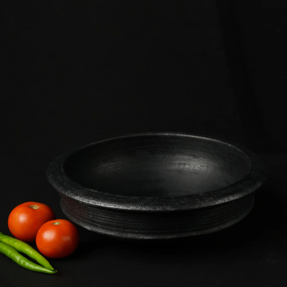 Chalakudy Terracotta Traditional Blackened Clay Fish Curry Chatti