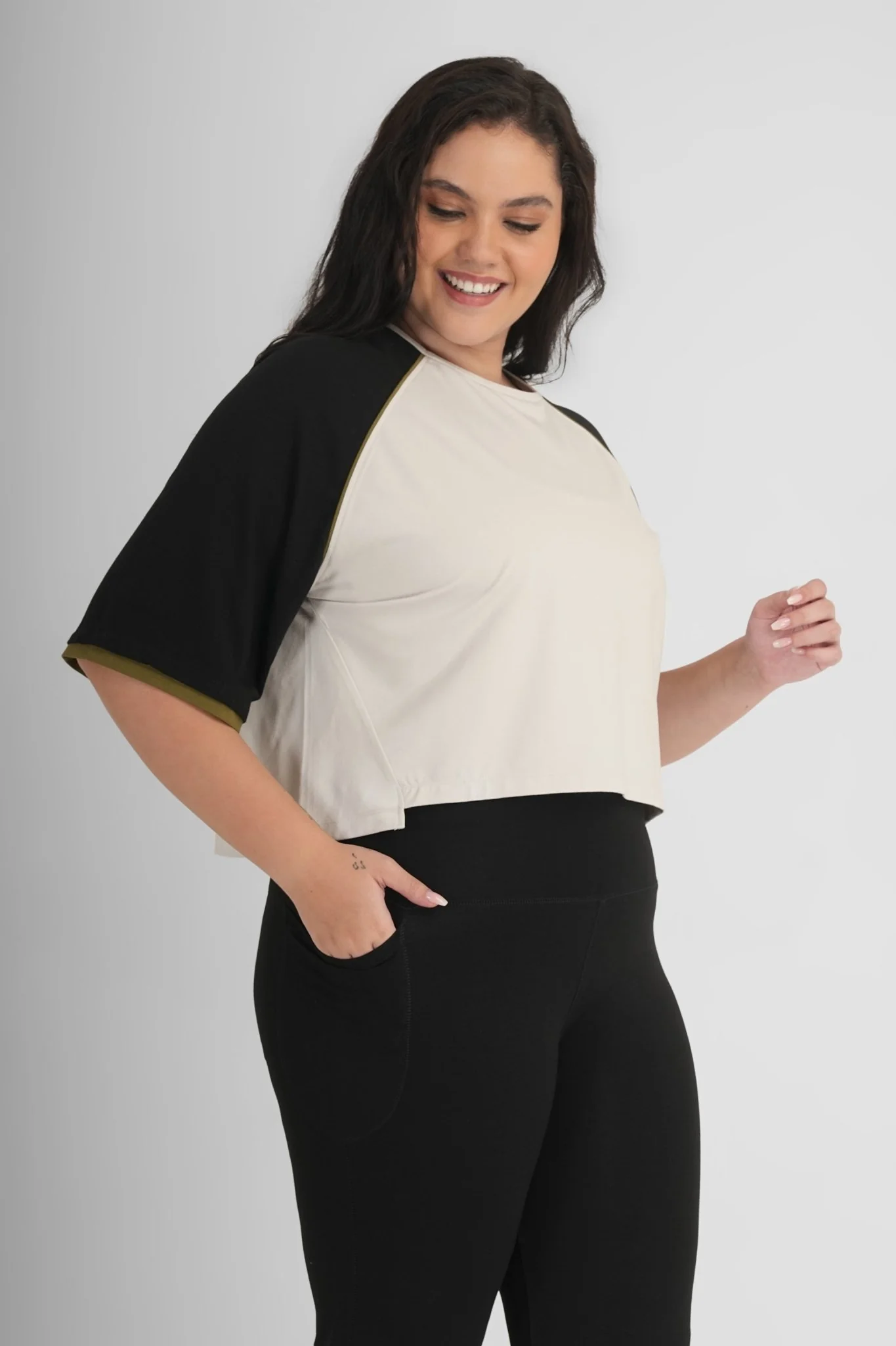 Boxy Fit After Workout T-shirt – Breathable & Relaxed Yoga Wear - Image 7