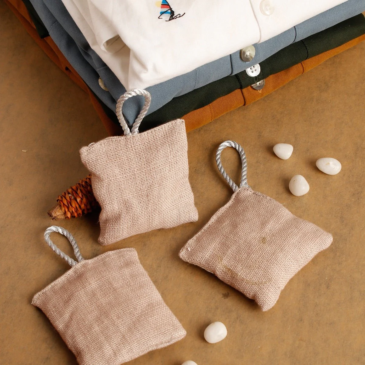 Cedarwood Wardrobe Sachets- Set of 3 - Image 5