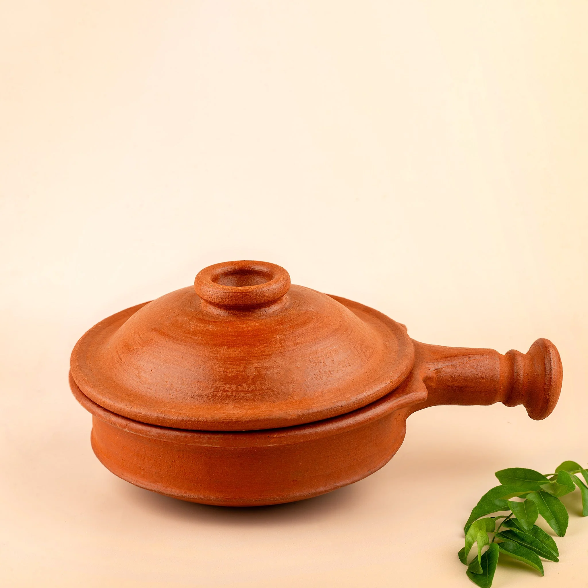 Chalakudy Terracotta Red Clay Sauce Pot |Lid Handmade Earthen Cookware
