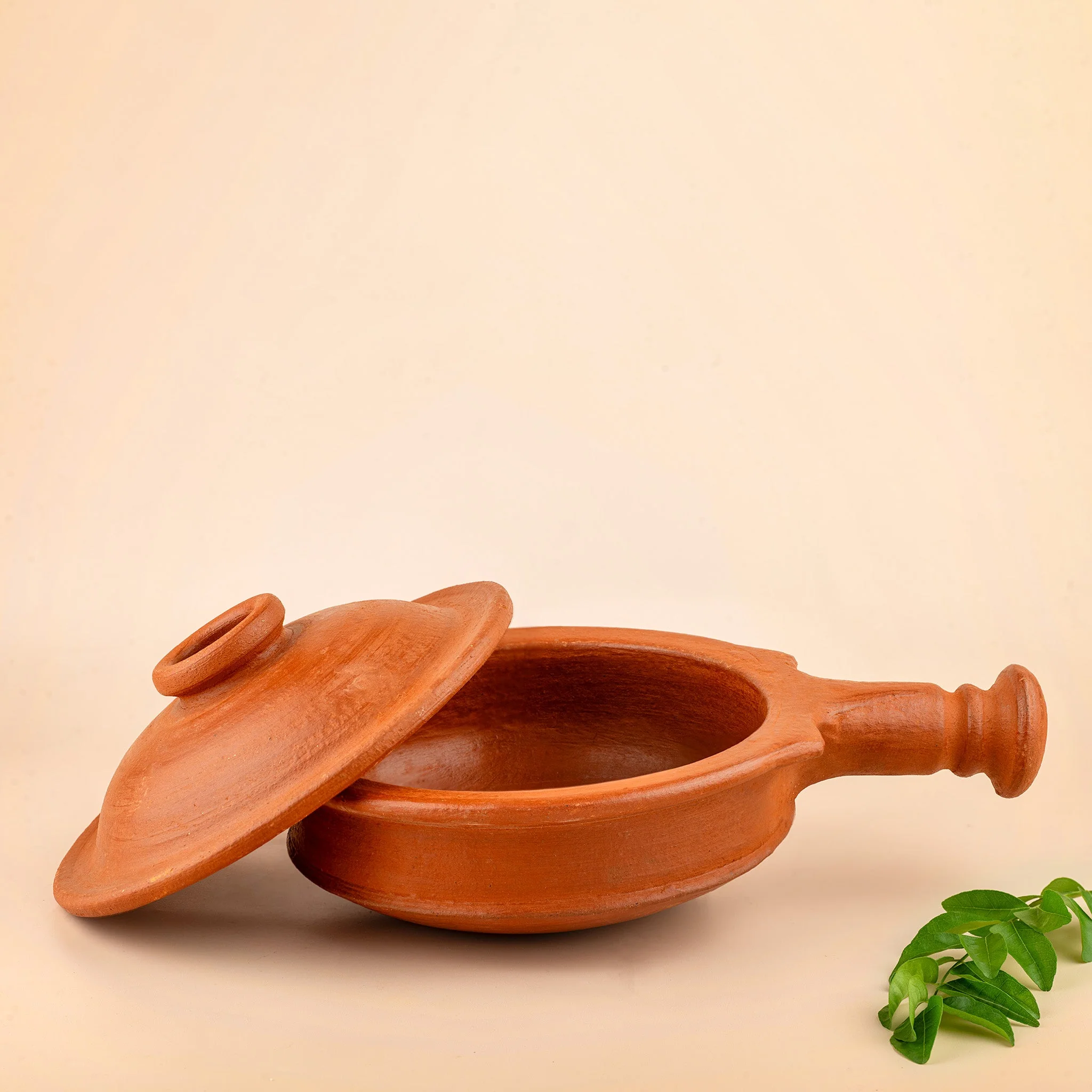 Chalakudy Terracotta Red Clay Sauce Pot |Lid Handmade Earthen Cookware - Image 2
