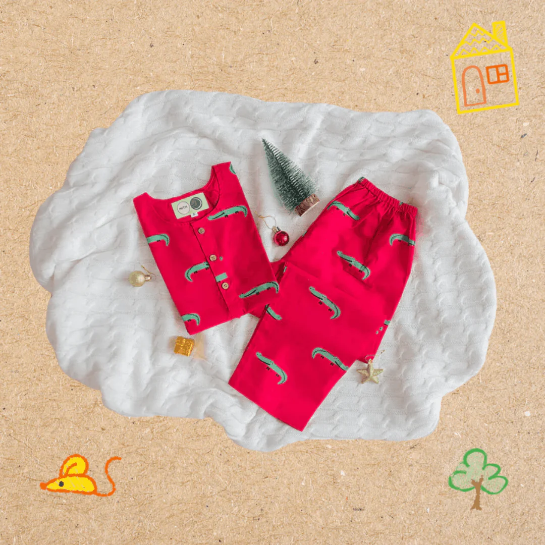 Christmas Crocodile- Unisex Kids Cotton Nightwear - Image 5