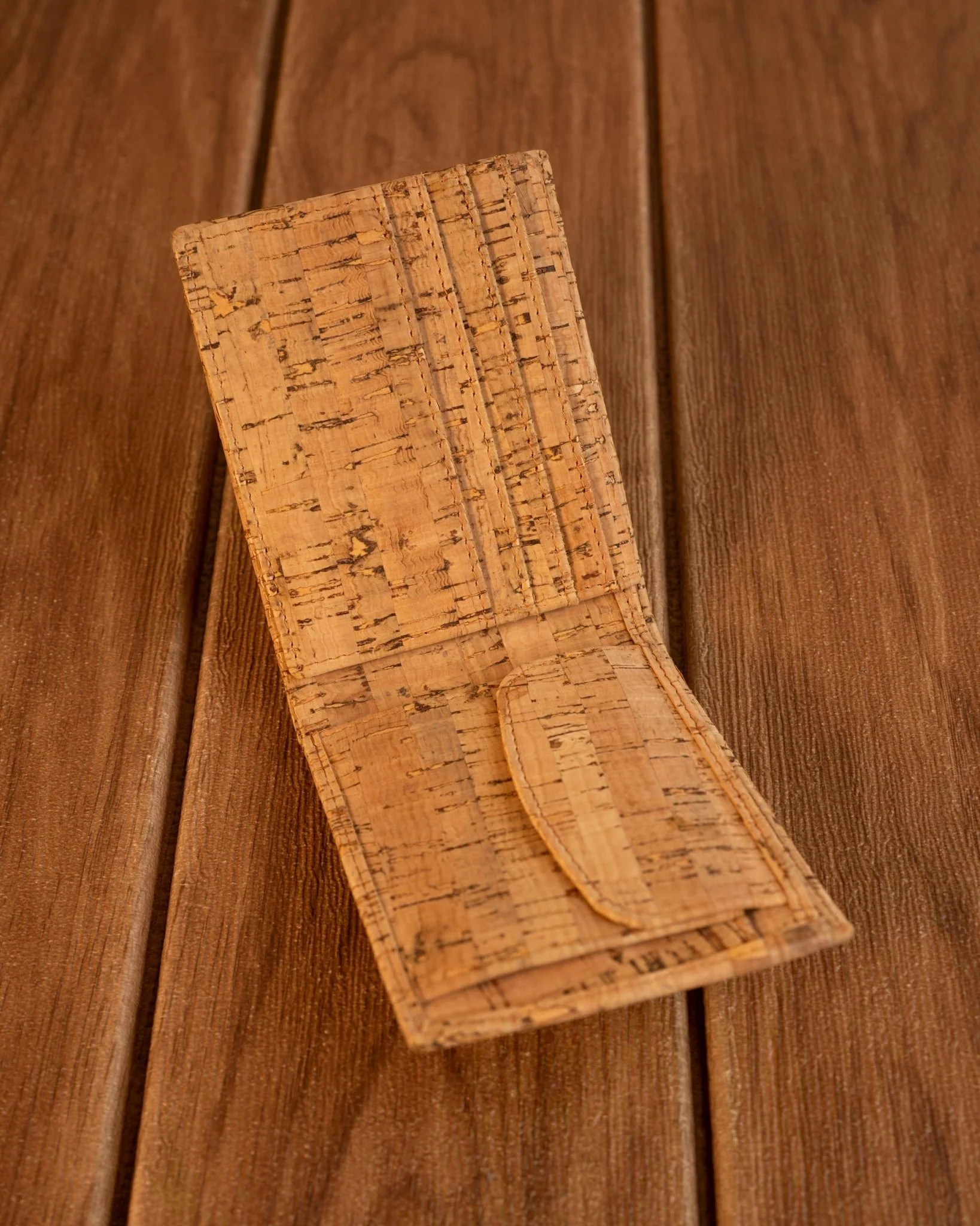 Classy Vegan Cork Wallet | Eco-Friendly Sustainable Wallet - Image 4