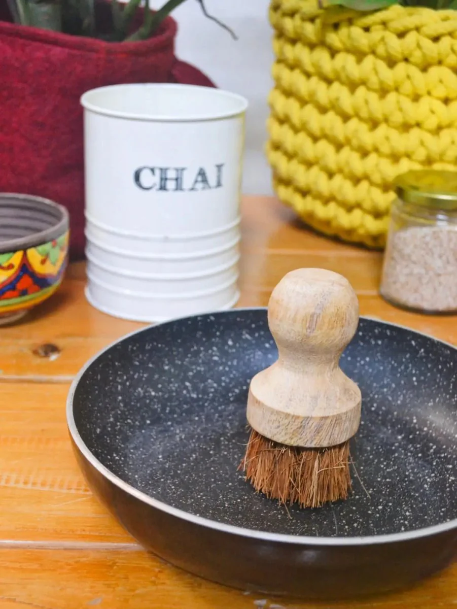 Coconut Coir – Tawa Oil Brush - Image 3
