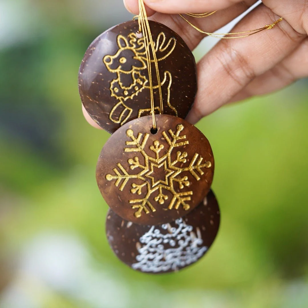 Coconut Shell Christmas Hanging Decorations - Set of 6 - Image 6