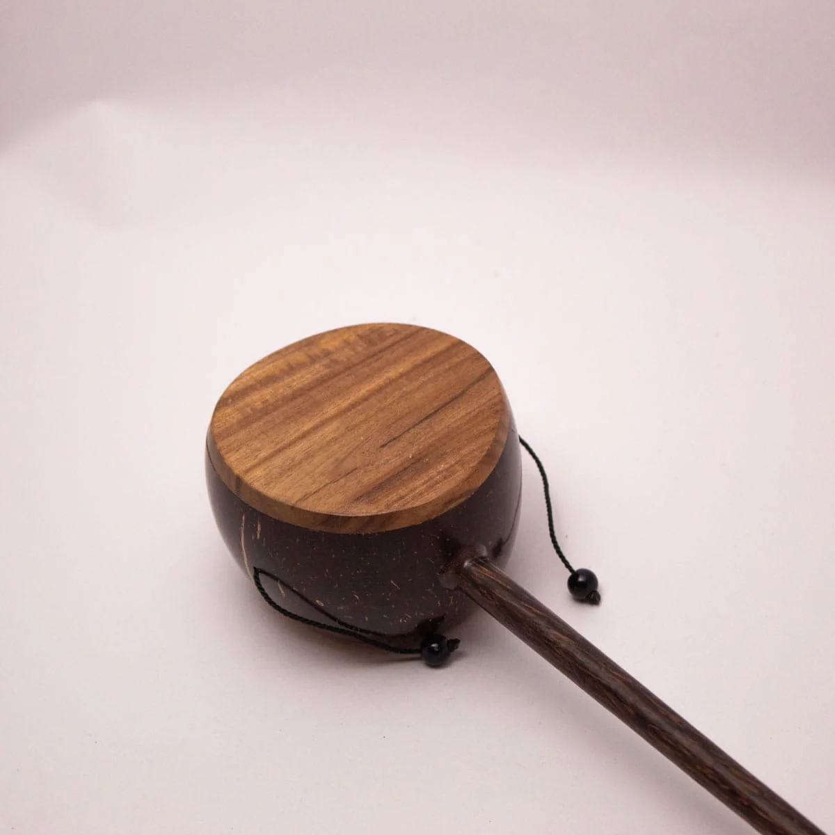 Coconut Shell Kudhukudhuppu – Traditional Musical Toy for Kids - Image 3