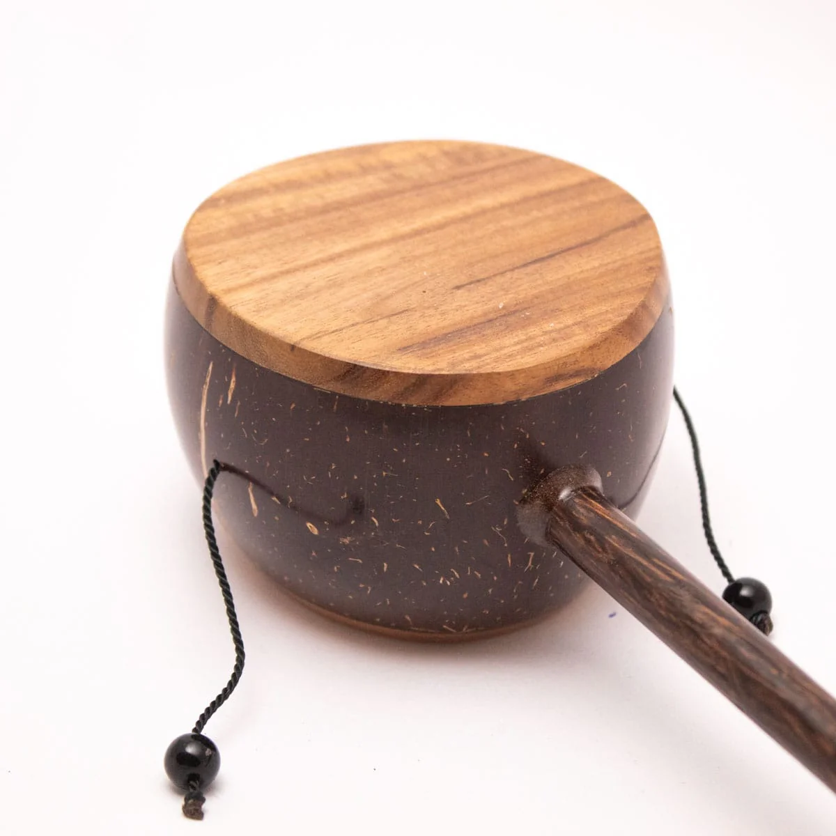 Coconut Shell Kudhukudhuppu – Traditional Musical Toy for Kids - Image 4
