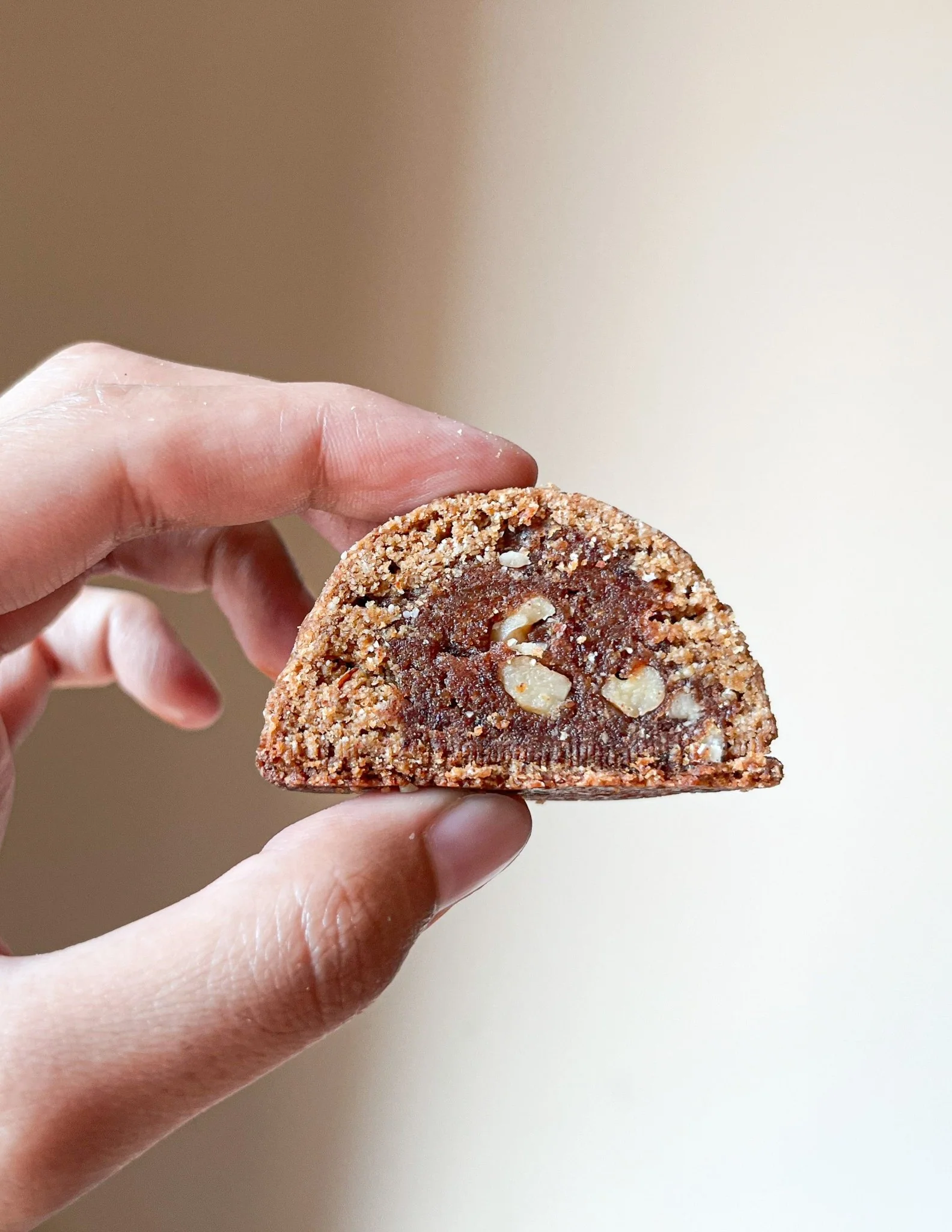 Date & Caramel Cookies |Vegan, Gluten-Free & Refined Sugar-Free | 6 pc