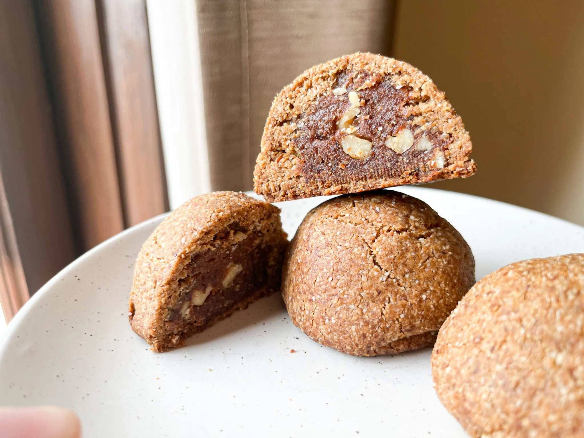 Date & Caramel Cookies |Vegan, Gluten-Free & Refined Sugar-Free | 6 pc - Image 2