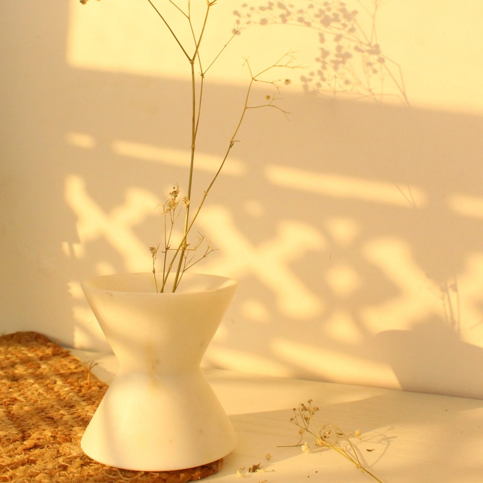Dumroo Marble Vase - Image 4