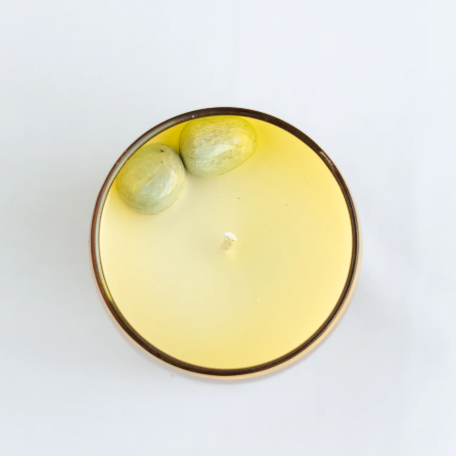 Element Water Candle with Cool Calming Aroma - Image 2