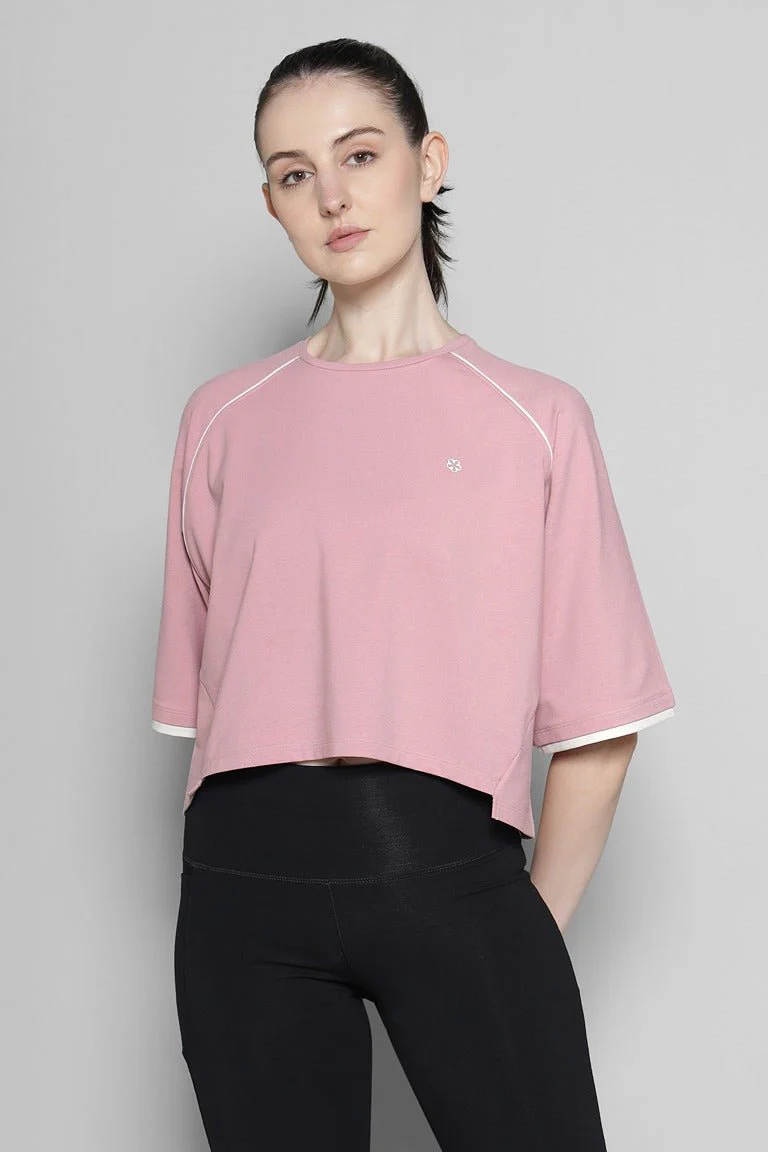 Boxy Fit After Workout T-Shirt for Women – Breathable & Relaxed Active - Image 3