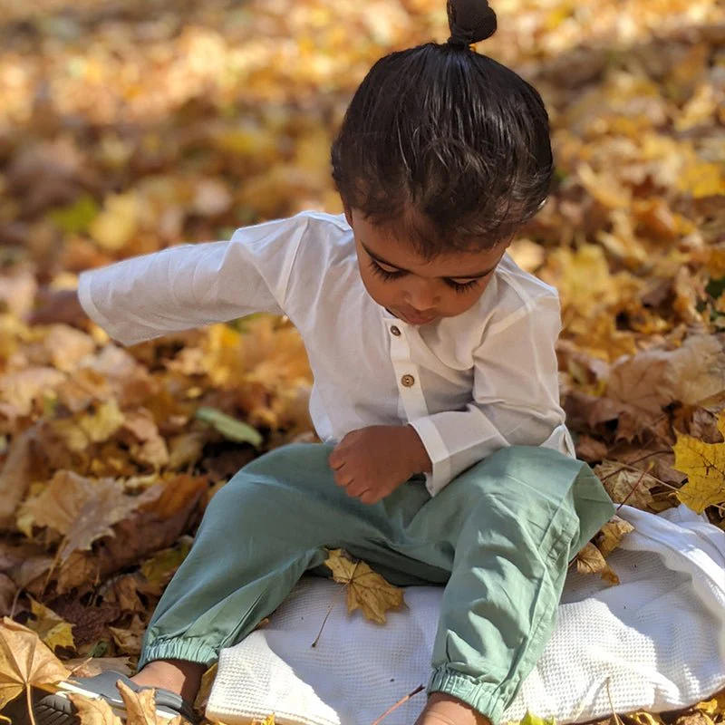 Essential White Kurta with Pants - Image 9