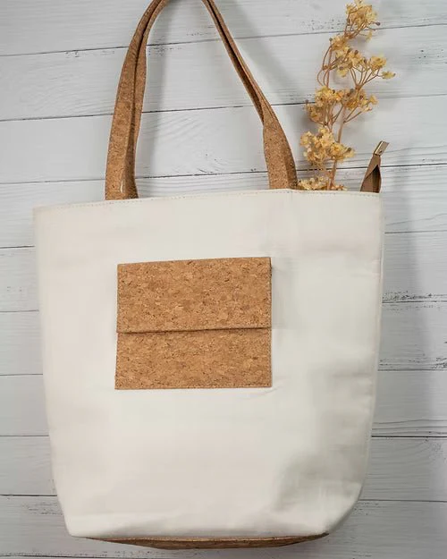 Fashionable Cork Tote Bag | Stylish & Sustainable Everyday Carry - Image 5
