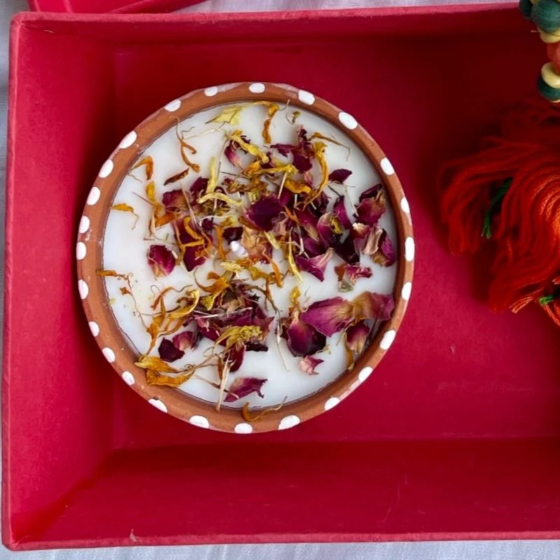 Festive Giftbox with Candle and Toran - Image 3