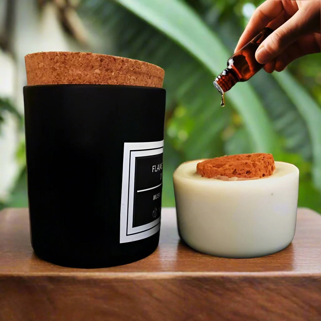 Flameless Terracotta & Wax-Aroma Diffuser with Cork & Black Jar