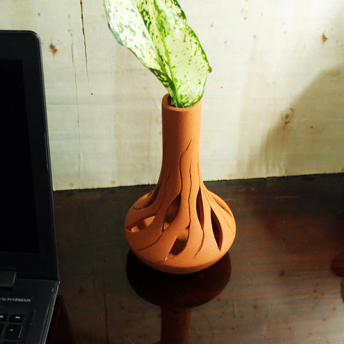 Fountain Cut Profiled Terracotta Flower Vase - Image 4