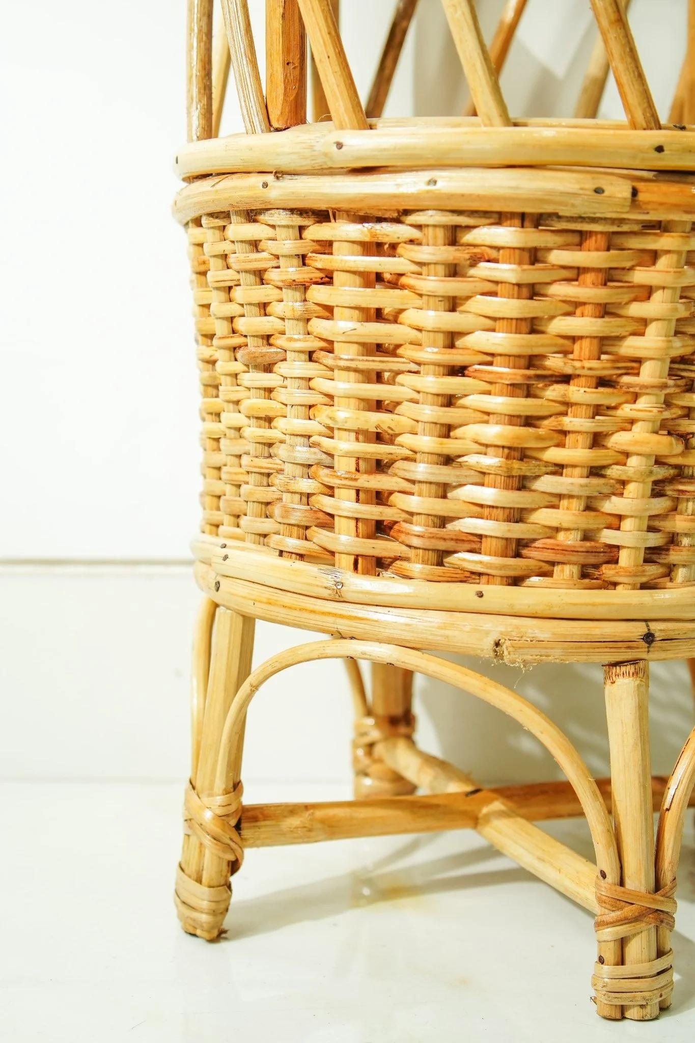 Half 'n' Half Planter Stand | Modern Two-Tone Plant Holder - Image 4