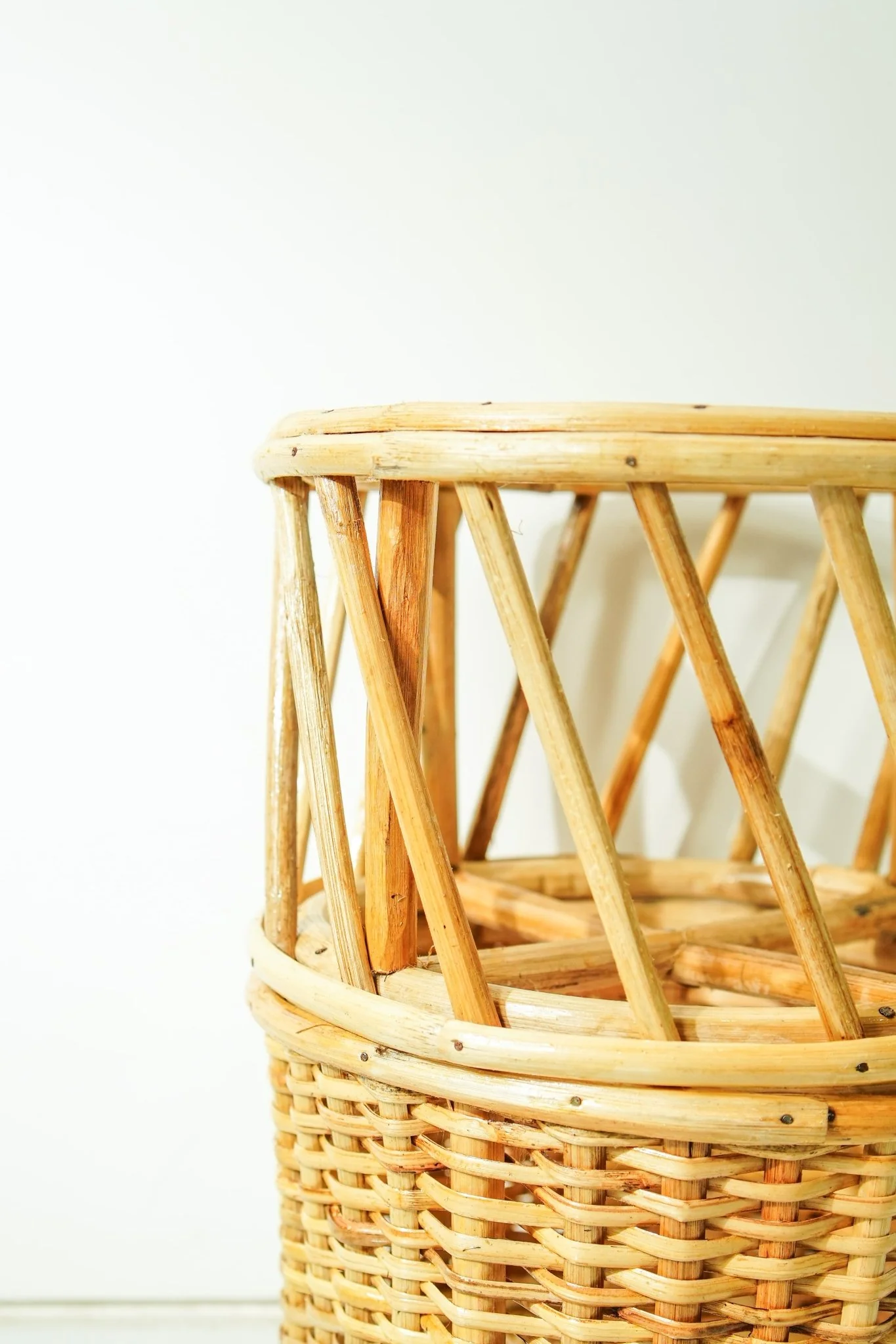 Half 'n' Half Planter Stand | Modern Two-Tone Plant Holder - Image 5
