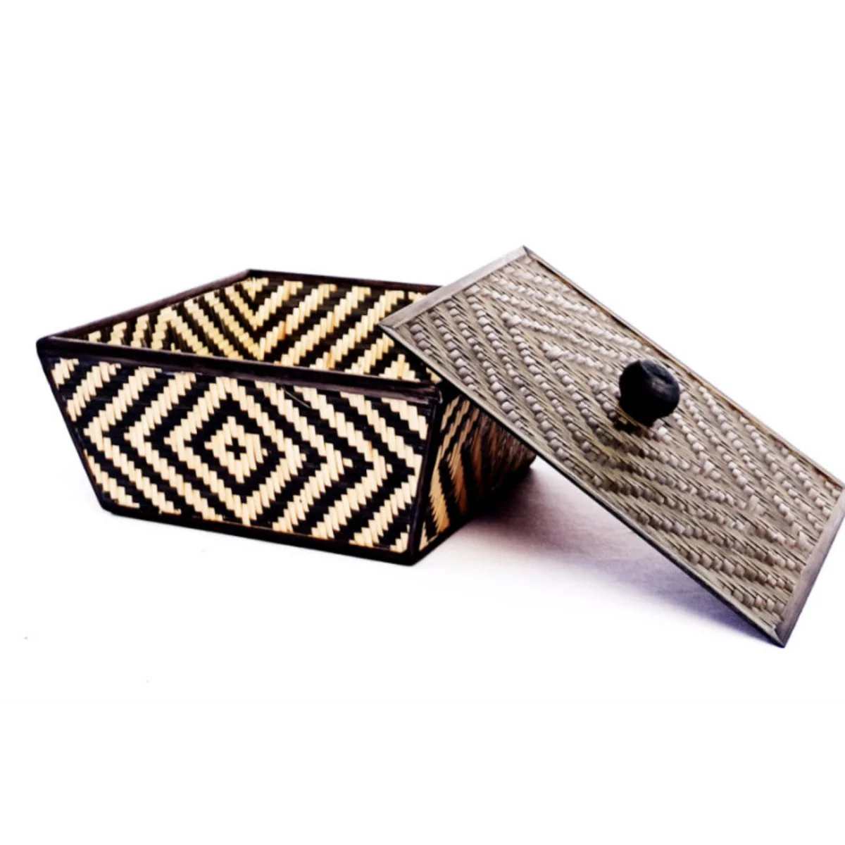 Handmade Bamboo Fruit Basket With Lid - Image 3