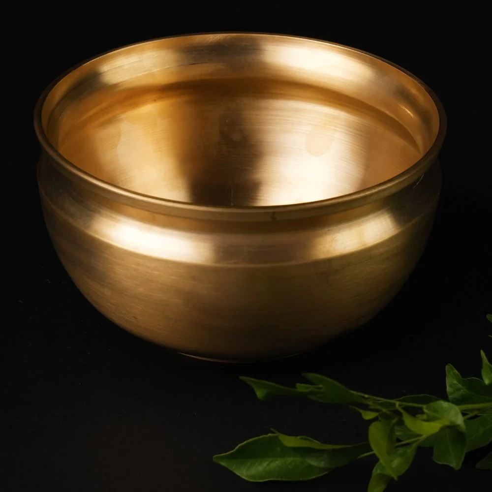 Handmade Bronze Pana/ Vengala Chatti (6inches) - Image 2