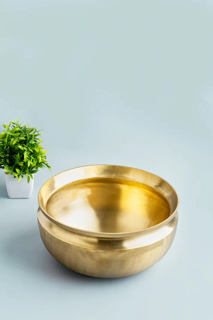 Handmade Bronze Pana/ Vengala Chatti (9inches)