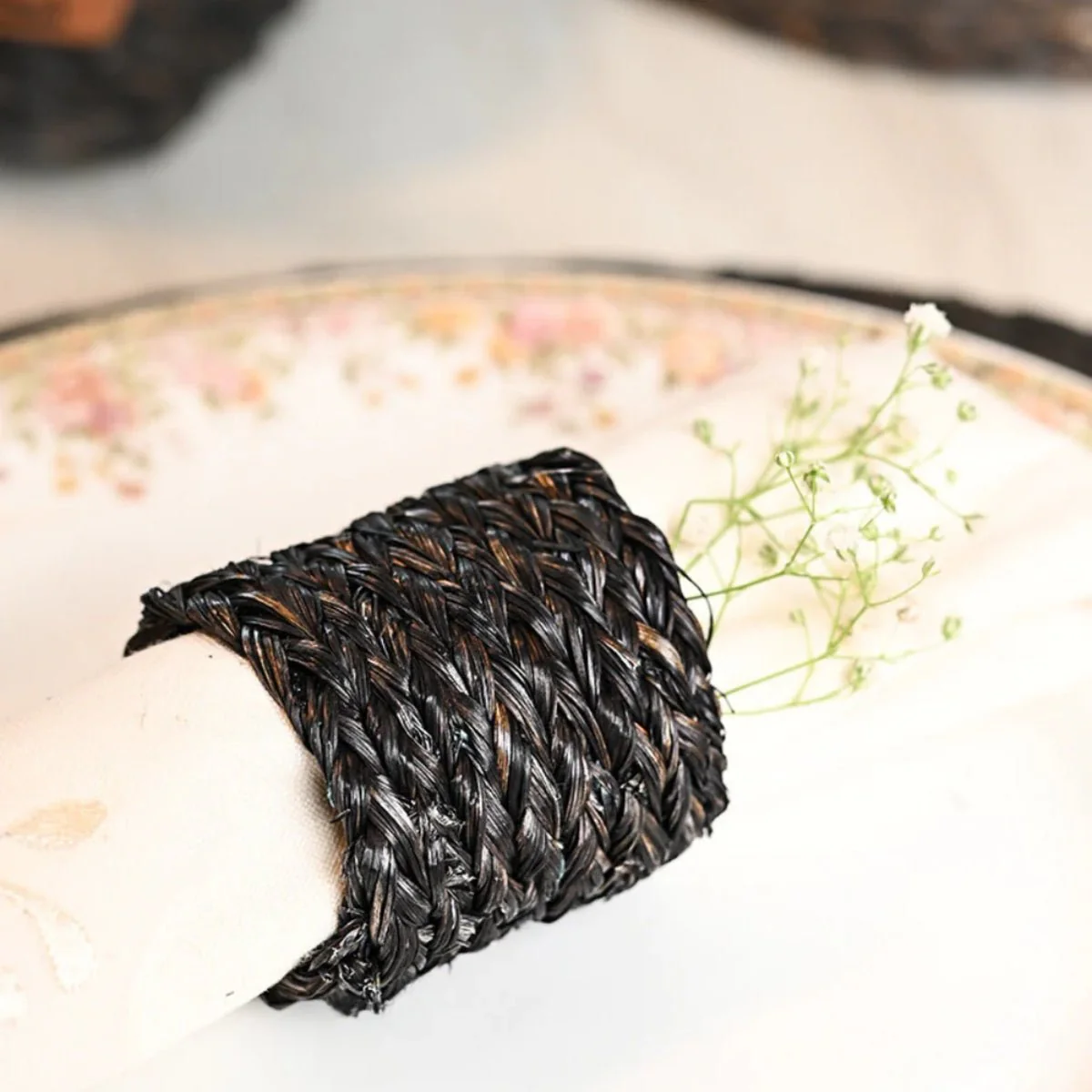 Handmade Sabai Napkin Rings (Set of 4)