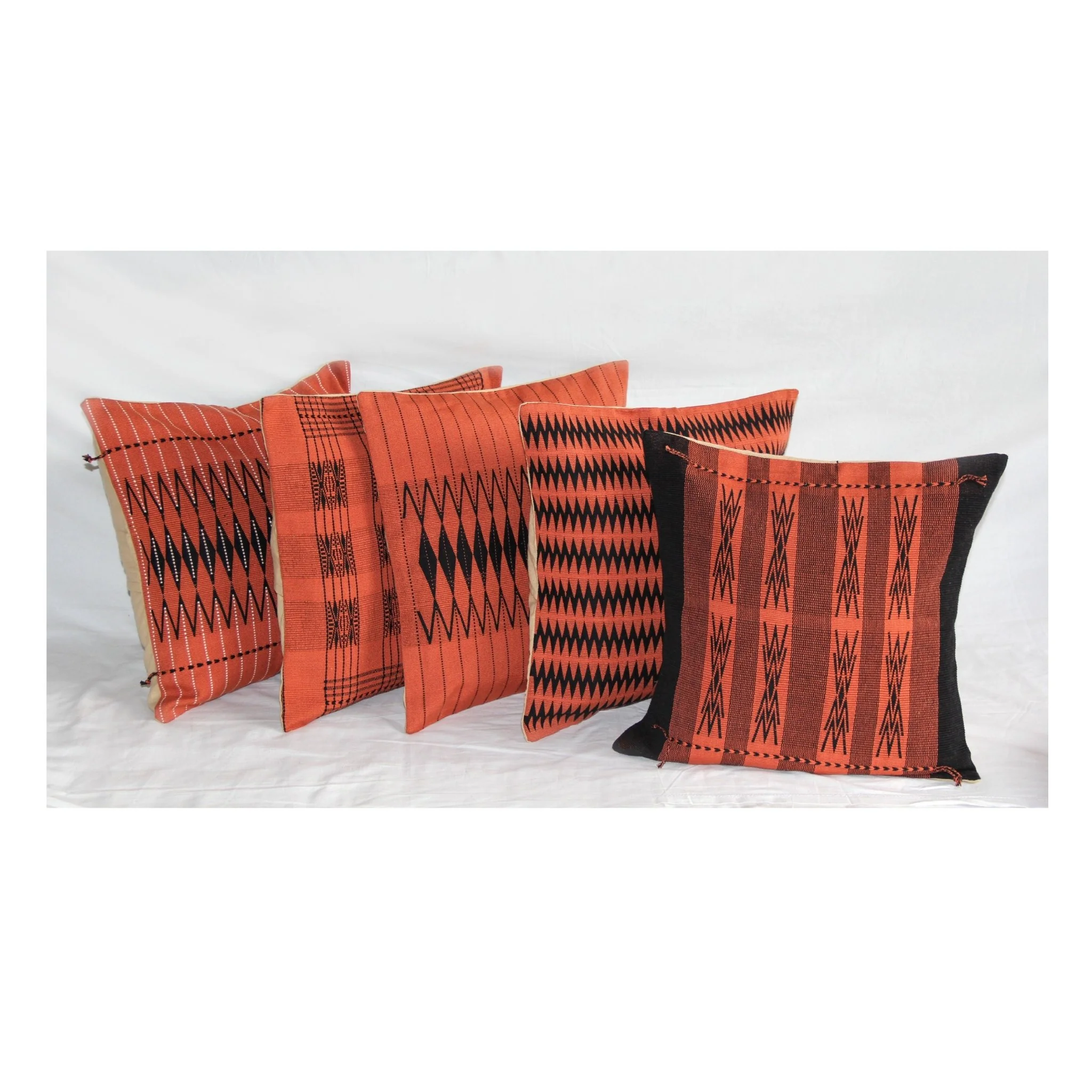 Handwoven Japfu Cotton Cushion Cover - Image 3