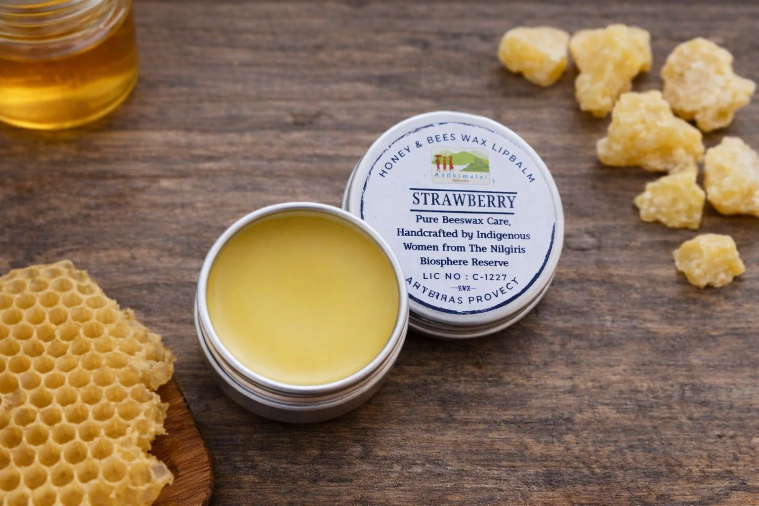 Honey & Beeswax Lip Balm For Deep Nourishment And Natural Care - Image 2