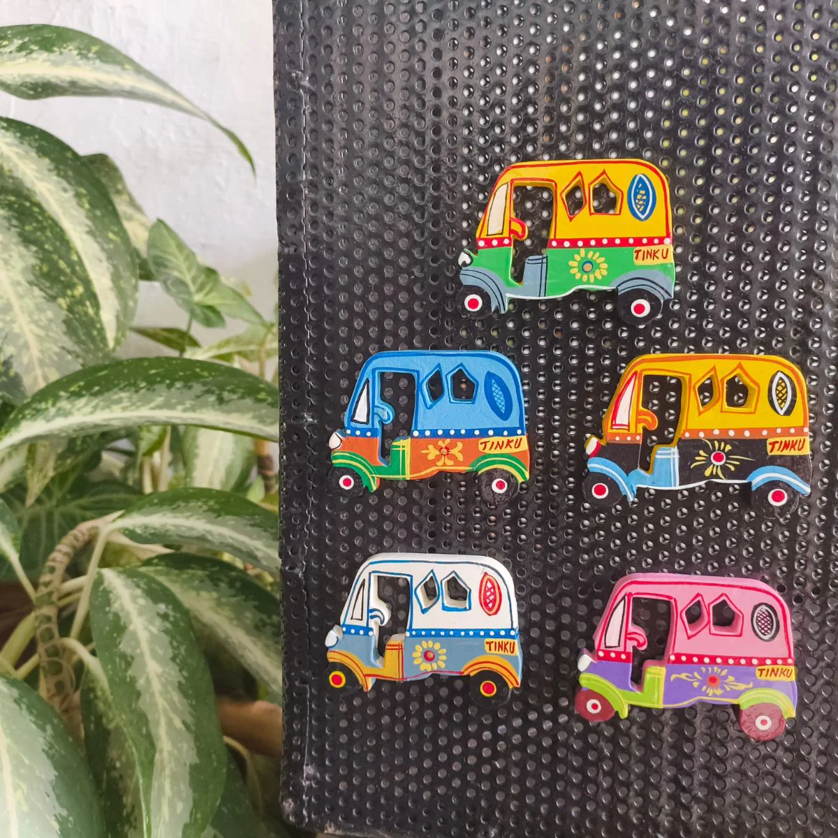 India Auto Magnet | Handcrafted Indian Souvenir Fridge Magnet - Image 2