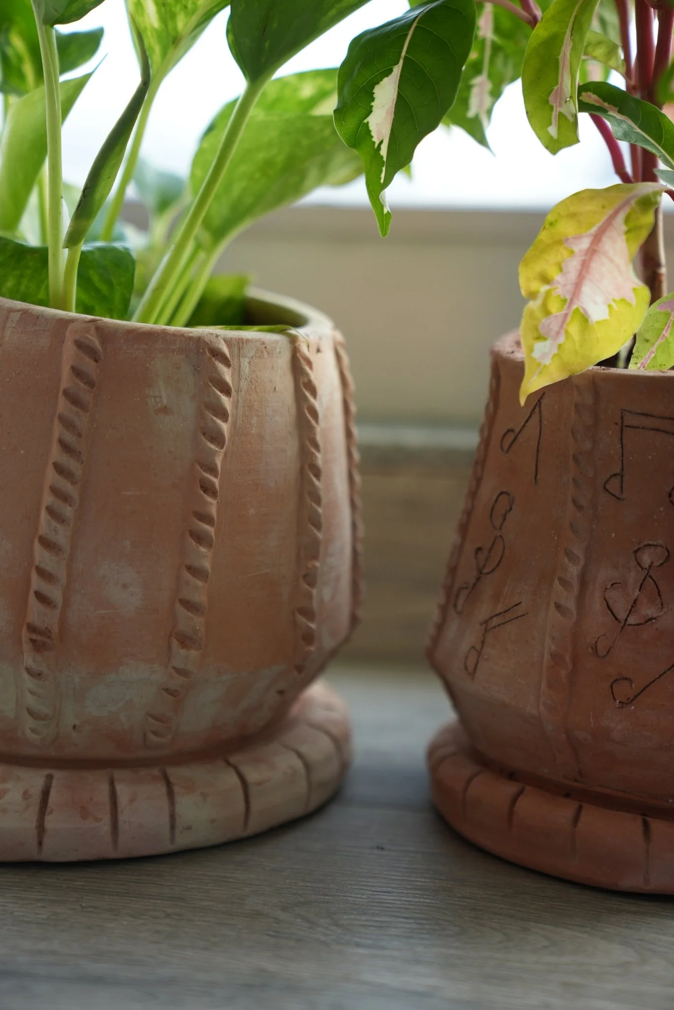 Tabla Taal Earthen Planter - Image 2