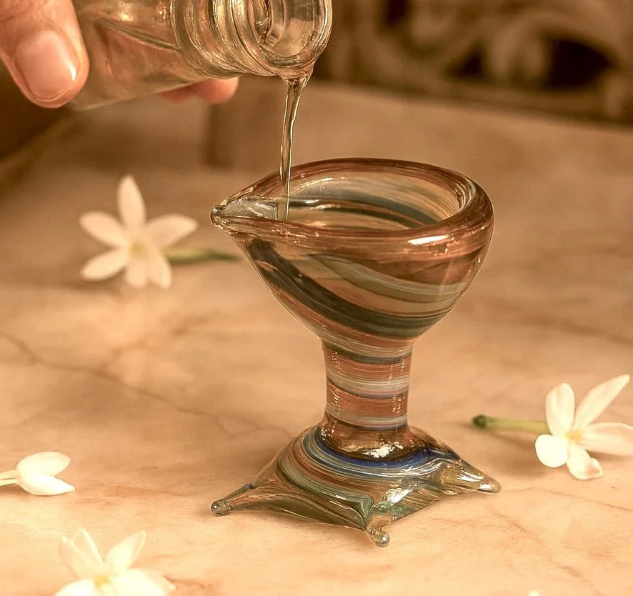 Kalyani Jyot – Art Glass Puja Diya Handcrafted Deep - Image 2