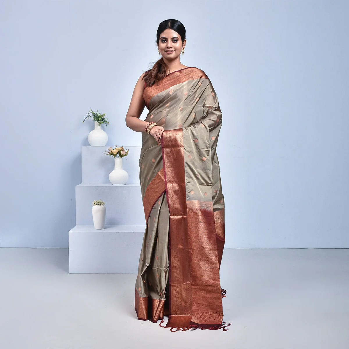 Kanjeevaram Handwoven Pure Silk Saree - Image 2