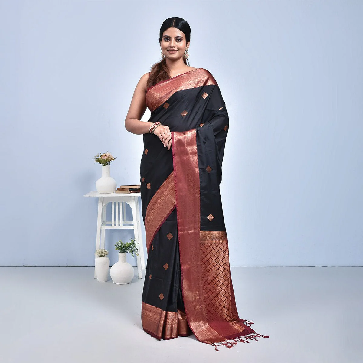 Kanjeevaram Handwoven Pure Silk Saree - Image 3