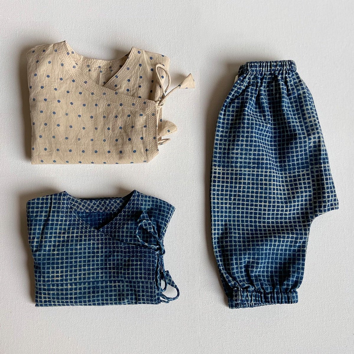 Kids Unisex Organic Cotton Zoo Bag- Raidana, Check Angarakha and Pants