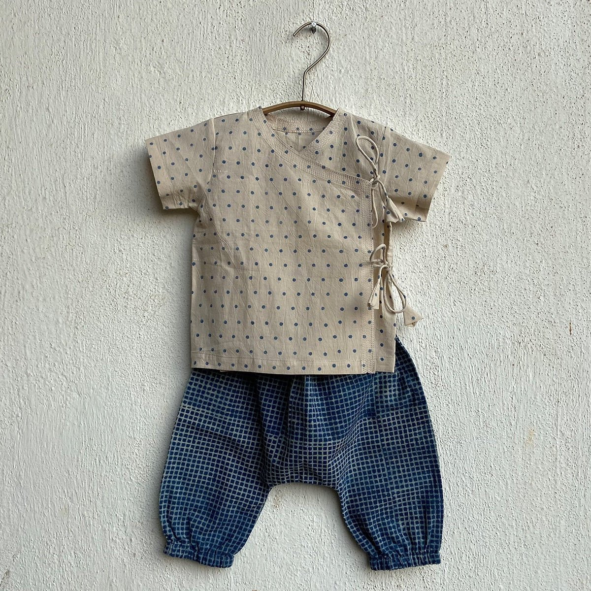 Kids Unisex Organic Cotton Zoo Bag- Raidana, Check Angarakha and Pants - Image 2