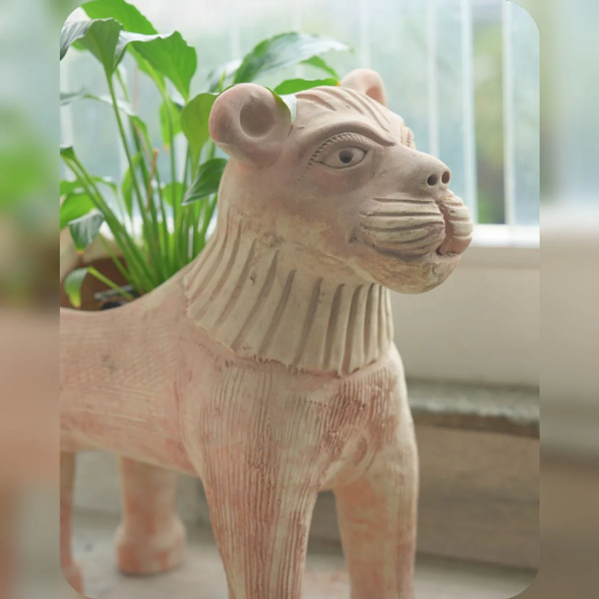 Lion King Earthen Planter - Image 3