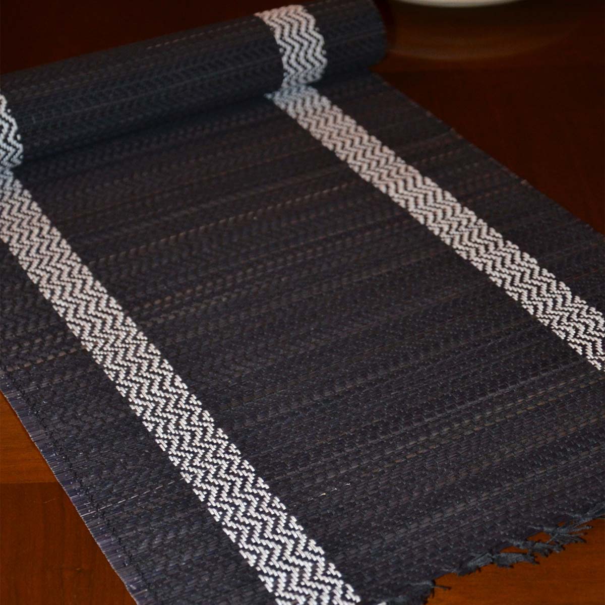 Madurkathi Tassels Table Runner - Image 6