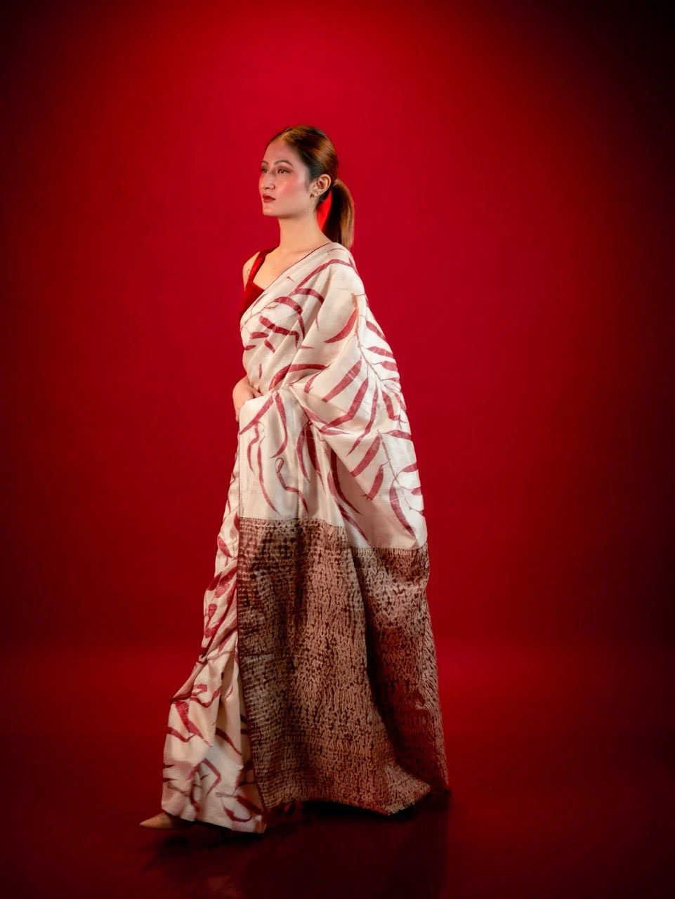 Manjistha Silk Sari – Handwoven Traditional Pure Silk Sari - Image 2