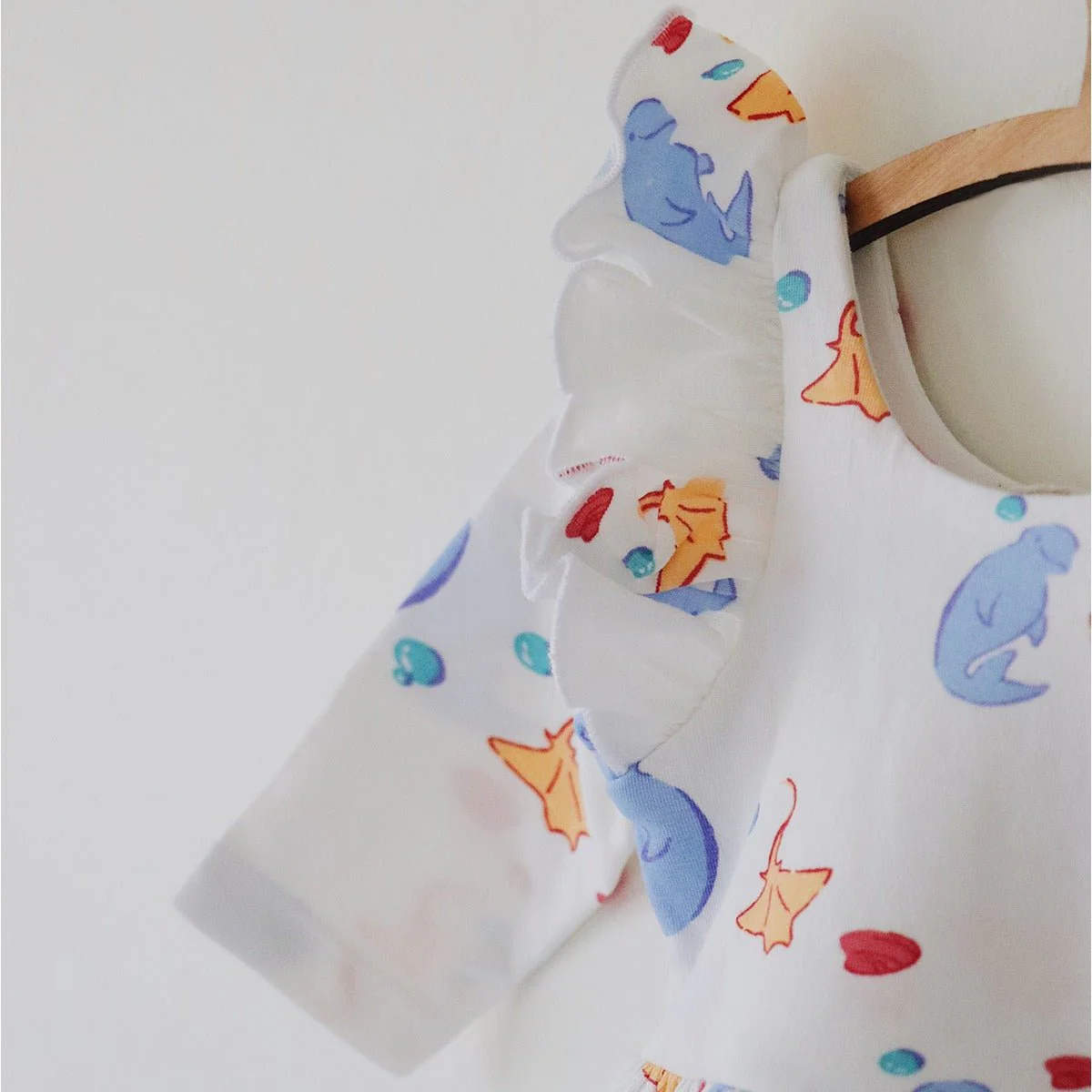 Manta Ray Breathable Cotton Baby Dress – Organic Ruffle Style - Image 2