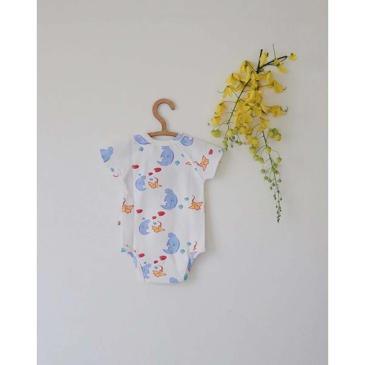 Manta Ray Breathable Organic Cotton Baby Bodysuit – Classic - Image 5